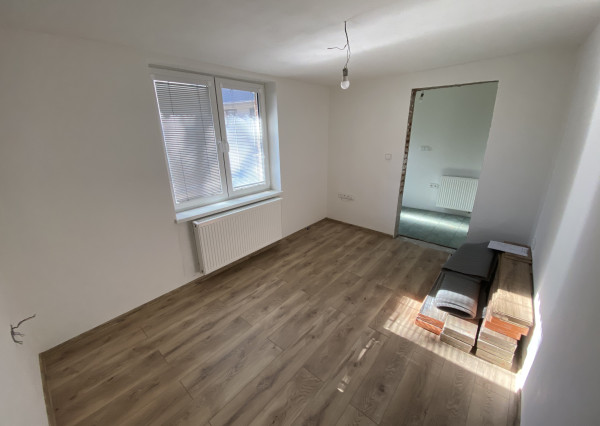 Zrekonštruovaný rodinný dom v obci Brehy - rezervovaný