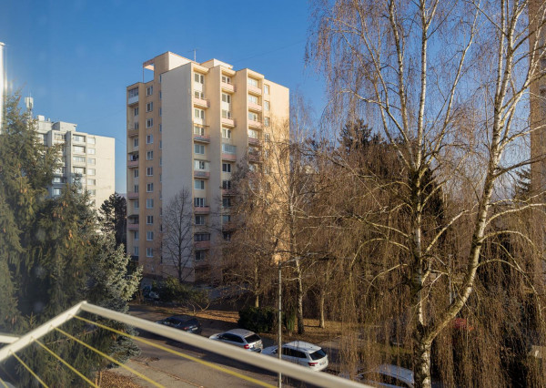 Exkluzívne na predaj 2-izbový byt prerobený na 3-izbový