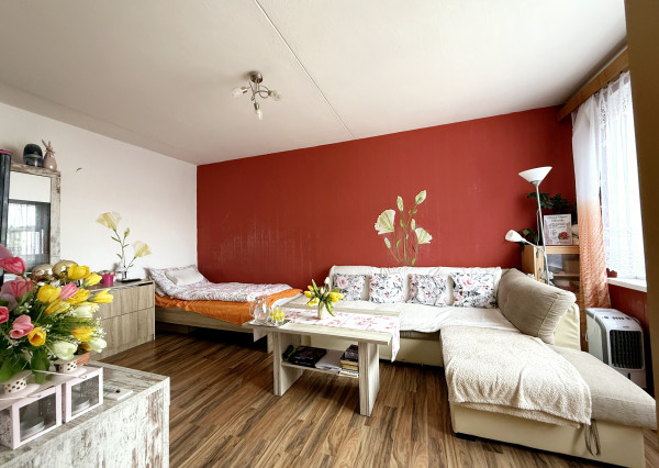 REZERVOVANÝ - Na predaj priestranný 1-izbový byt vo vyhľadávanej lokalite