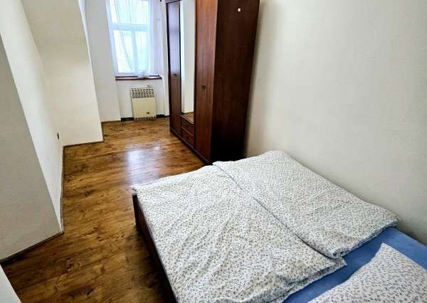 REZERVOVANÝ - Na predaj štýlový 2-izbový byt v historickom centre Svätého Jura!