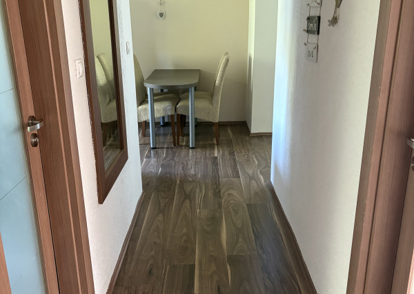 REZERVOVANÝ - NA PRENÁJOM - zrekonštruovaný 2 izbový byt v Handlovej