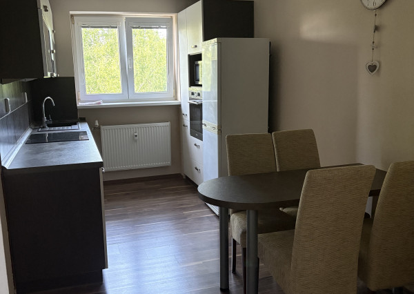 REZERVOVANÝ - NA PRENÁJOM - zrekonštruovaný 2 izbový byt v Handlovej