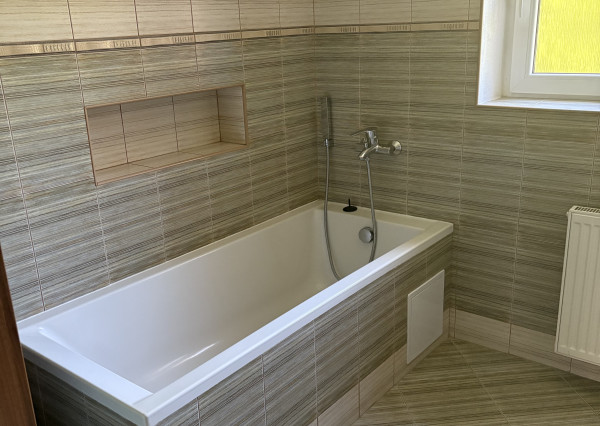 REZERVOVANÝ - NA PRENÁJOM - zrekonštruovaný 2 izbový byt v Handlovej