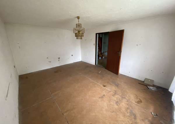 Chatka v obci Zlatno pri Poltári