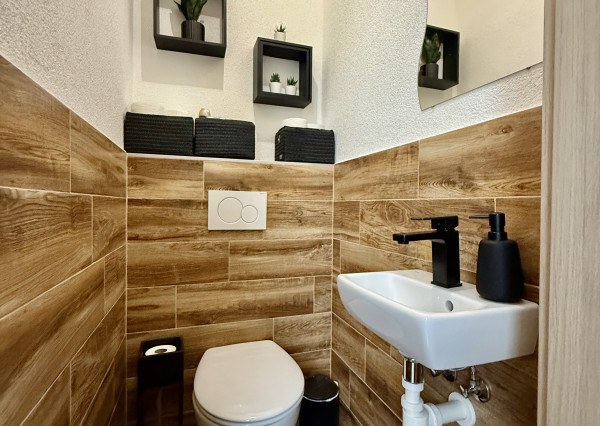 Štýlový 3-izbový byt s terasou, jacuzzi a parkovaním