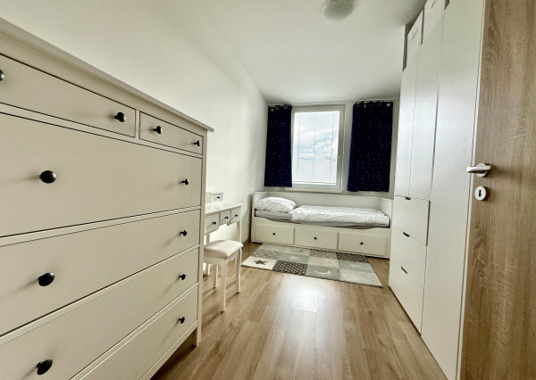 Štýlový 3-izbový byt s terasou, jacuzzi a parkovaním