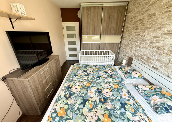 TOP PONUKA! Zrekonštruovaný 3i byt v Sásovej