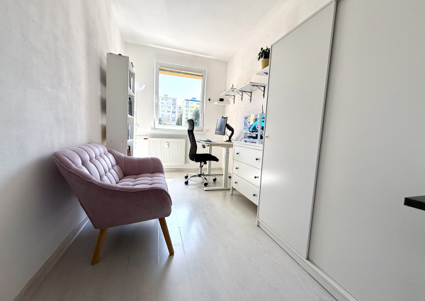 TOP PONUKA! Zrekonštruovaný 3i byt v Sásovej