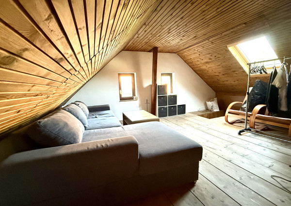 STAČÍ SA LEN NASŤAHOVAŤ - Domček v Jakube