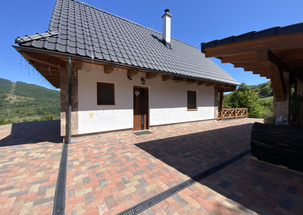 Stavebný pozemok s projektom na výstavbu chaty- Kostivrch