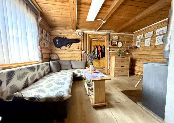 Na predaj útulná drevená chata v srdci Liptova