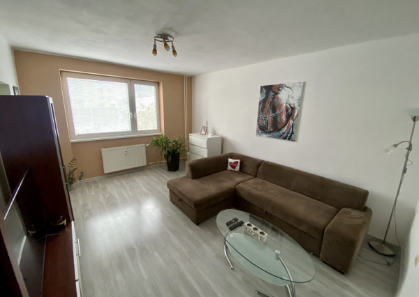 Moderný a kompletne zariadený 2-izbový byt v Novej Bani