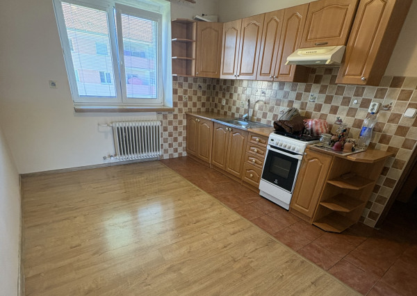 REZERVOVANÝ - NA PREDAJ 2-izbový byt v Žiari nad Hronom