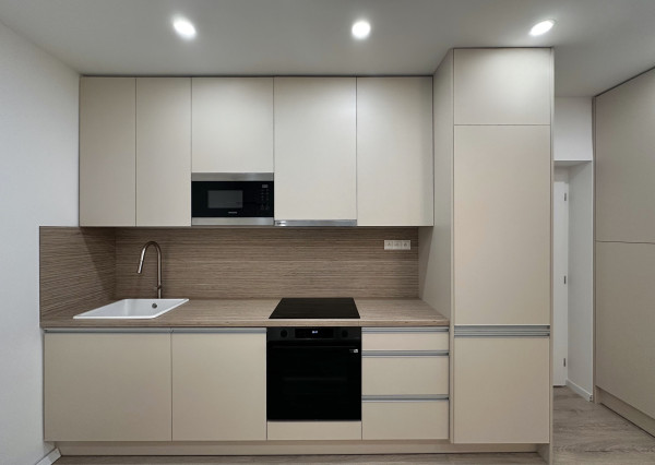 ✨PRENÁJOM ✨ Kompletne zrekonštruovaný 2-izbový byt.