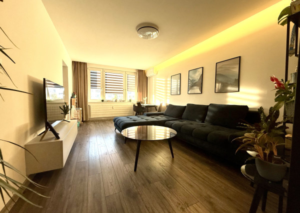 NA PREDAJ – veľký, kompletne zrekonštruovaný 2-izbový byt