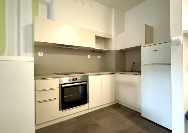 NA PRENÁJOM - 1,5i byt v Radvani - Banská Bystrica