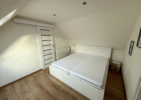 Prenájom luxusného podkrovného bytu – Tekovská Breznica