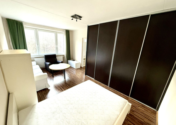 Priestranný 1-i byt na prenájom – Šalgotarjánska ul., BB