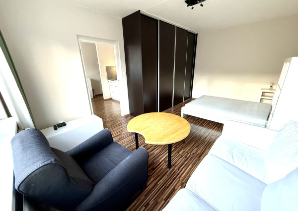 Priestranný 1-i byt na prenájom – Šalgotarjánska ul., BB