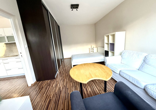 Priestranný 1-i byt na prenájom – Šalgotarjánska ul., BB