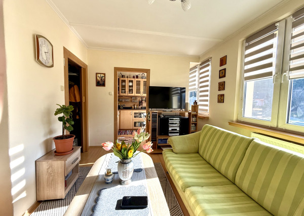 Slnečný 1-i byt v tichej a vyhľadávanej lokalite BB