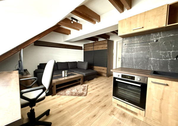 EXKLUZÍVNA, štýlová garsónka v centre Banskej Bystrice