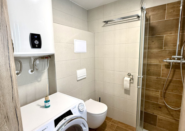 EXKLUZÍVNA, štýlová garsónka v centre Banskej Bystrice