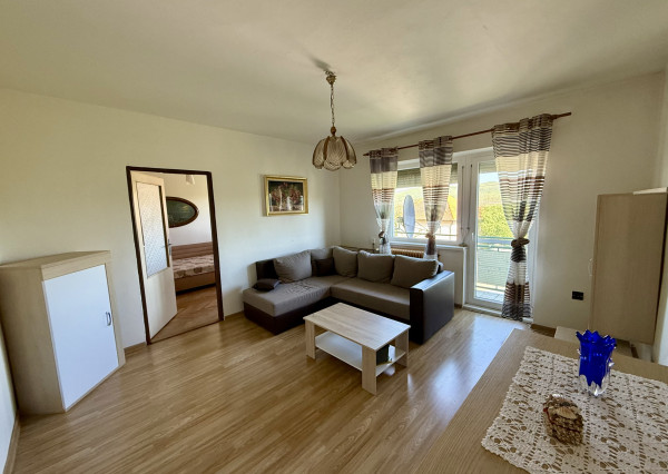 Priestranný 3-i byt s garážou a záhradkou – Pukanec