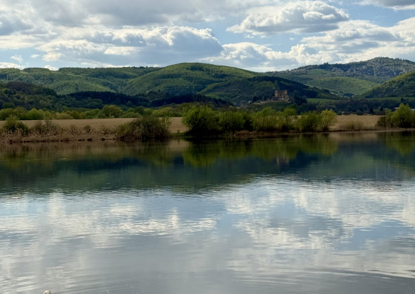 Rodinný dom Divín, Ružiná - pokoj, súkromie a voda na dosah