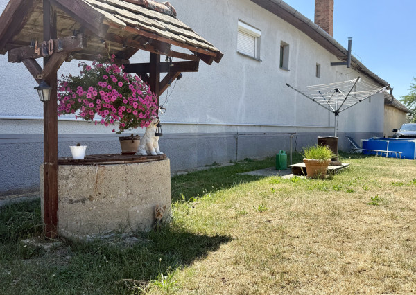 Veľký pozemok, nekonečné možnosti využitia - dom v Modranoch