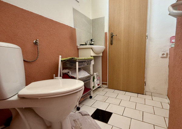 Veľký pozemok, nekonečné možnosti využitia - dom v Modranoch