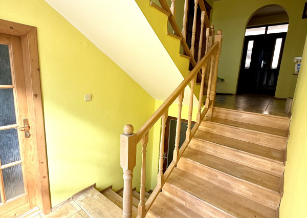 Priestranný rodinný dom na slnečnom pozemku 2 170 m²