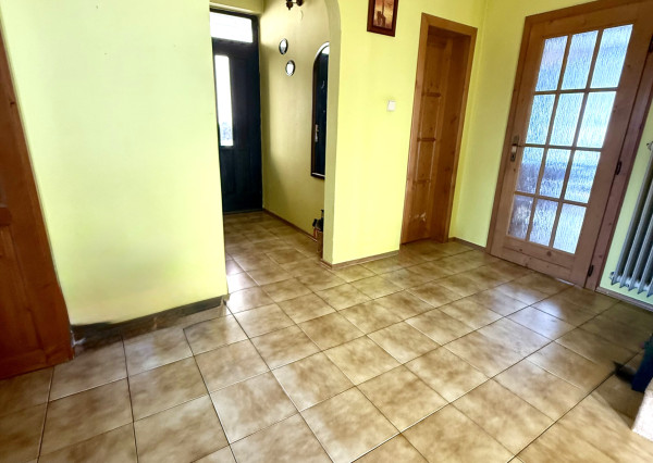 Priestranný rodinný dom na slnečnom pozemku 2 170 m²