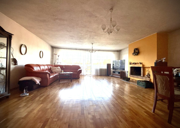 Priestranný rodinný dom na slnečnom pozemku 2 170 m²