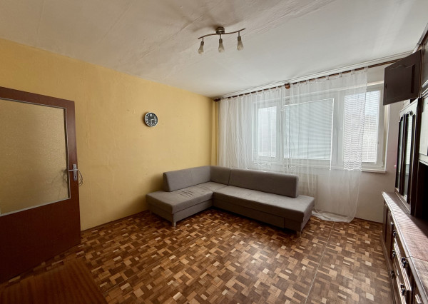 Pôvodný 2i byt v centre mesta Nová Baňa