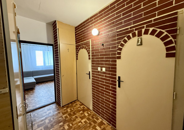 Pôvodný 2i byt v centre mesta Nová Baňa