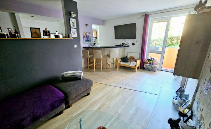 REZERVOVANÝ - 2i zrekonštruovaný byt vo vynikajúcej lokalite - fotografia 13