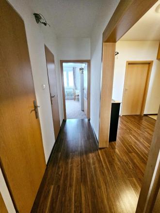 TOP Priestranný zrekonštruovaný byt v Hronseku - fotografia 14