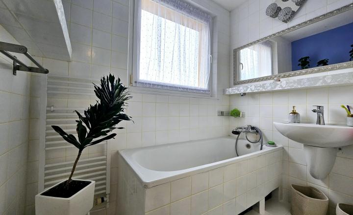 3i zrekonštruovaný byt vo vyhľadávanej lokalite - fotografia 15