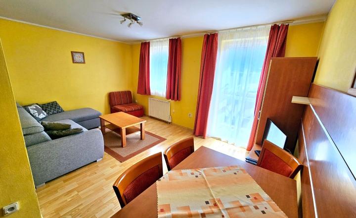 REZERVOVANÝ - TOP PONUKA na Donovaloch 2i byt s parkovacím miestom - fotografia 3