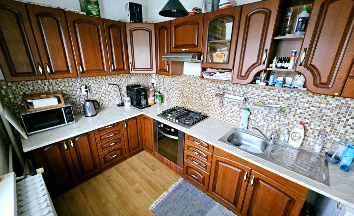 REZERVOVANÝ - Zrekonštruovaný 3i byt na Fončorde - fotografia 6