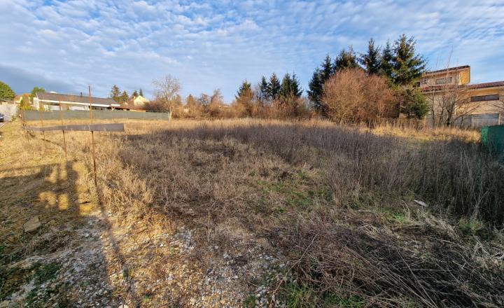 Ideálny stavebný pozemok - fotografia 8