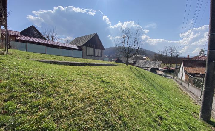 Pozemok v Ladomerskej Vieske - fotografia 3