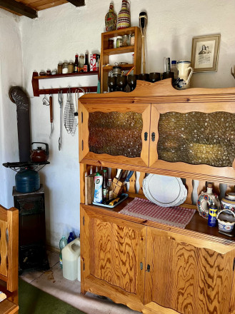 Útulná záhradná chatka s udržiavanou záhradou vo Zvolene - fotografia 4