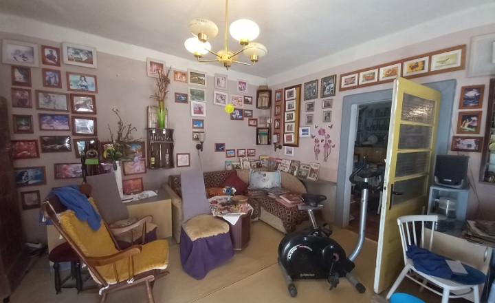 VIDIECKY DOM V MEDOVARCIACH S POZEMKOM 1 950 m² - fotografia 3