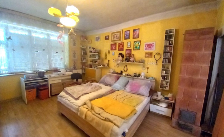 VIDIECKY DOM V MEDOVARCIACH S POZEMKOM 1 950 m² - fotografia 8