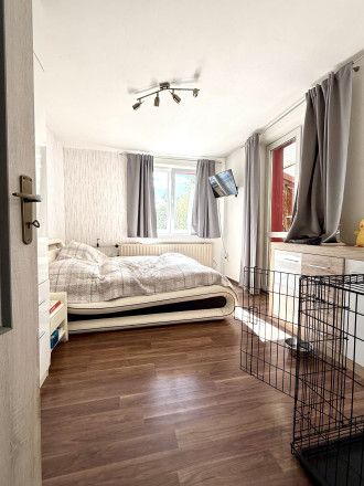 Veľkorysý rodinný dom s pozemkom 1 345 m² - fotografia 11