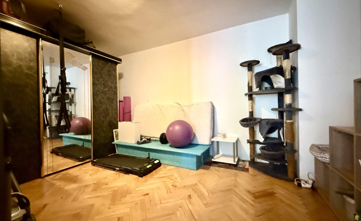 Veľkorysý rodinný dom s pozemkom 1 345 m² - fotografia 4