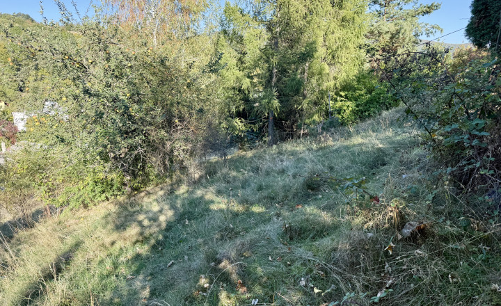 Pozemok s krásnym výhľadom v  Novej Bani - fotografia 4