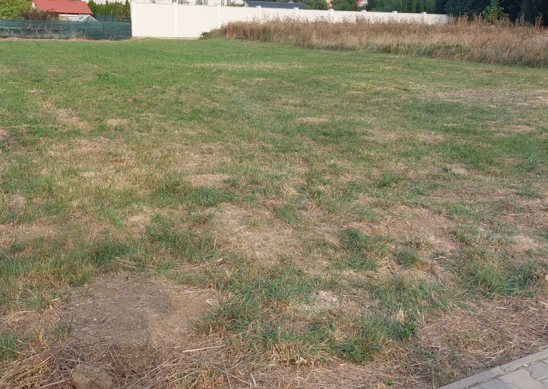 Stavebný pozemok s projektom domu